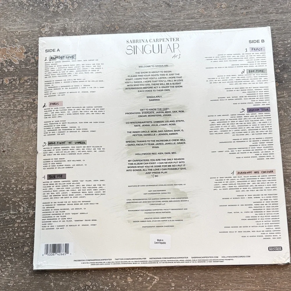 Sabrina Carpenter Singular Album Vinyl - Picture 2 of 4
